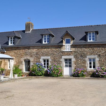 ポン・タヴェン Le Petit Kerangoi Bed & Breakfast エクステリア 写真