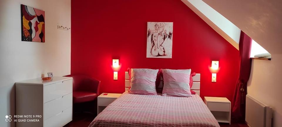 ポン・タヴェン Le Petit Kerangoi Bed & Breakfast エクステリア 写真