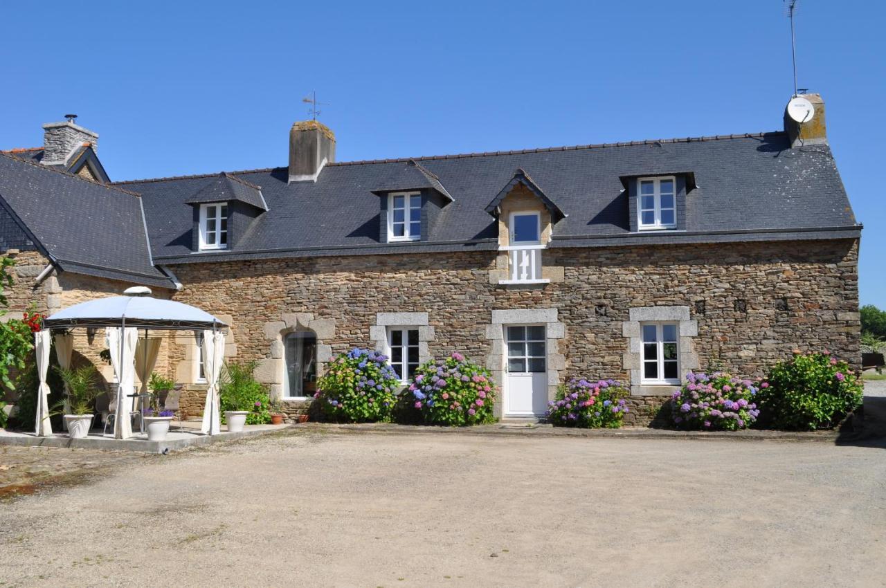 ポン・タヴェン Le Petit Kerangoi Bed & Breakfast エクステリア 写真